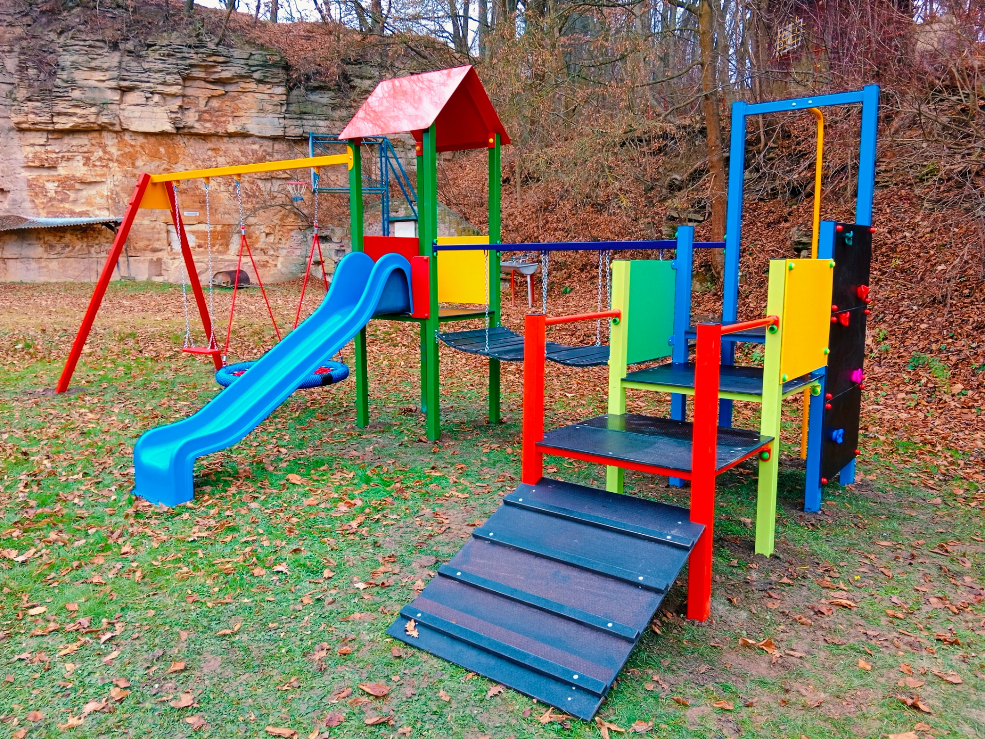  CERTIFIKOVANÉ DĚTSKÉ HŘIŠTĚ - AKCE 2026 - 139000Kč 