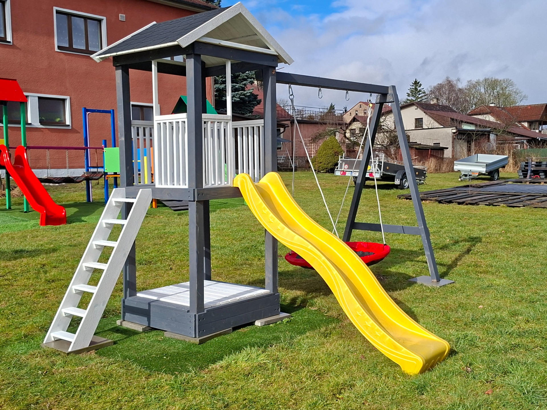 ŠEDOBÍLÉ OBLÍBENÉ PROVEDENÍ - SMONTOVANÉ - SKLADEM 25000Kč