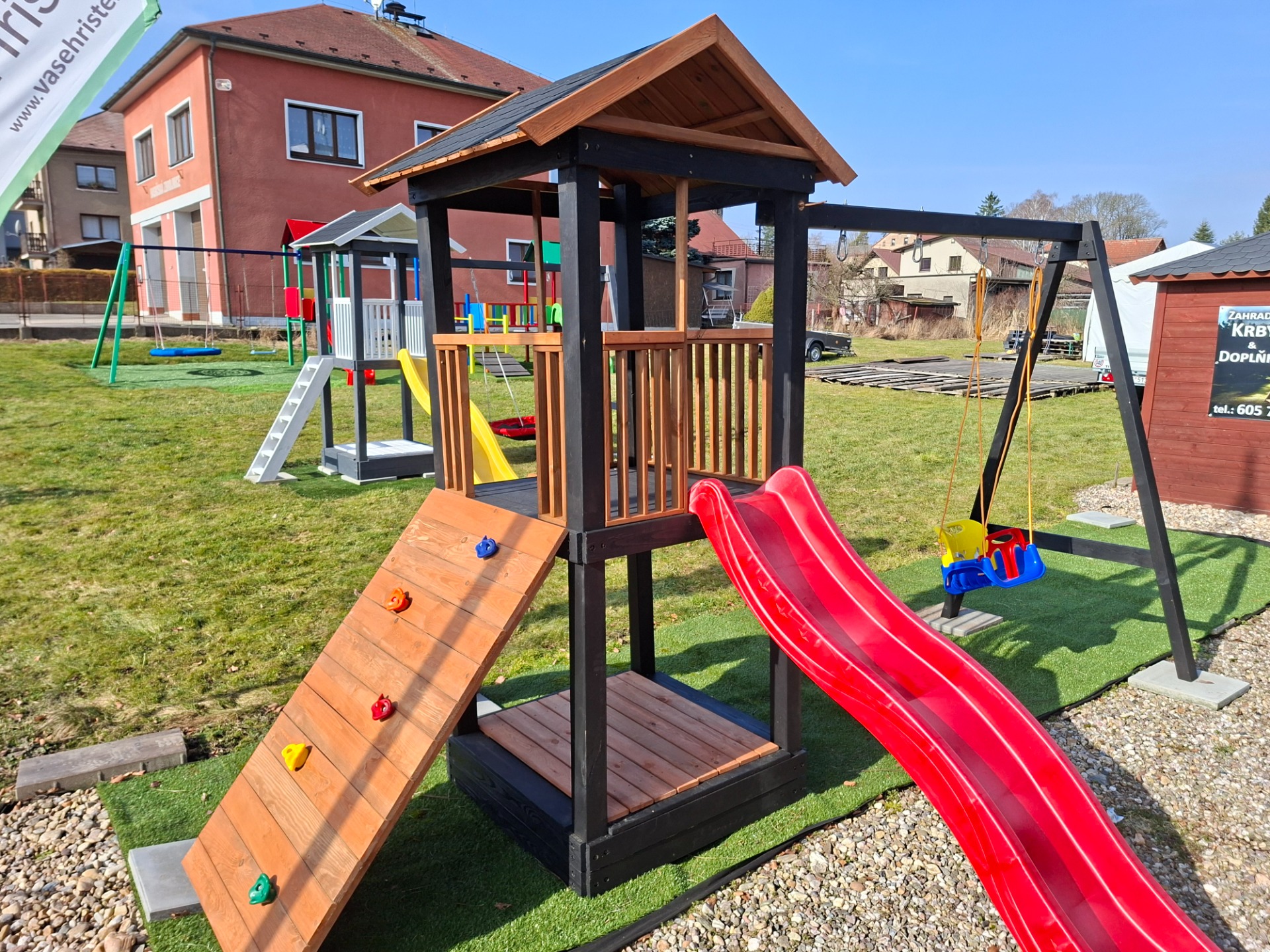 ČERNOHNĚDÉ OBLÍBENÉ PROVEDENÍ - SMONTOVANÉ A NATŘENÉ - SKLADEM 26000Kč